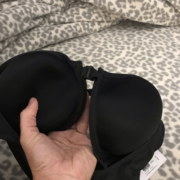 NWT Victoria’s Secret sports bra size 32DD - Picture 4 of 5